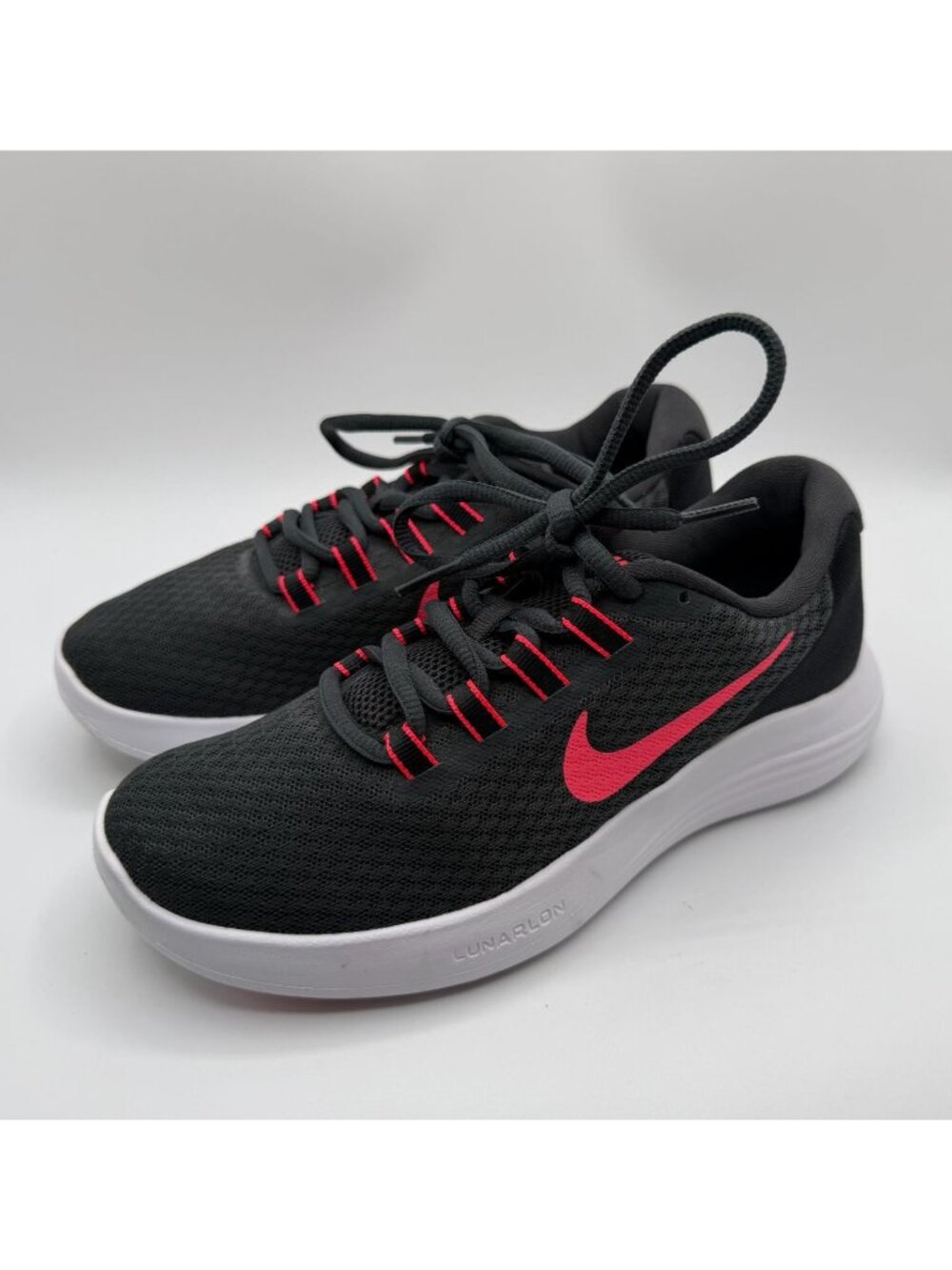 Nike Lunarconverge Running Sneakers Women Size 6 Black Neon Pink Accent Athletic